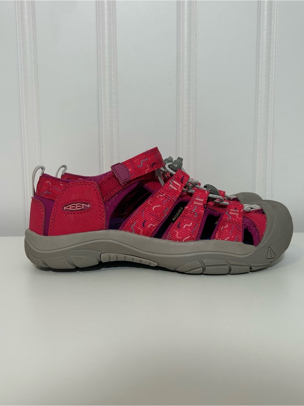 KEEN Newport hot Pink Outdoor Sandal